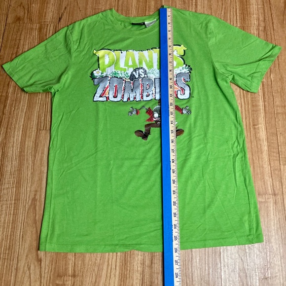 Green T- Shirt Men’s Small Short Sleeve tees - Picture 3 of 8